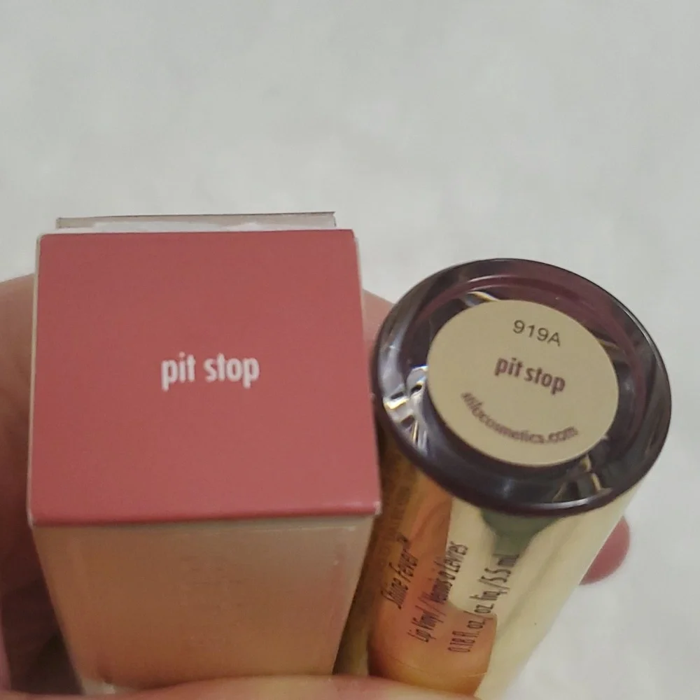 NIB Stila Shine Fever Lip Vinyl in Pit Stop